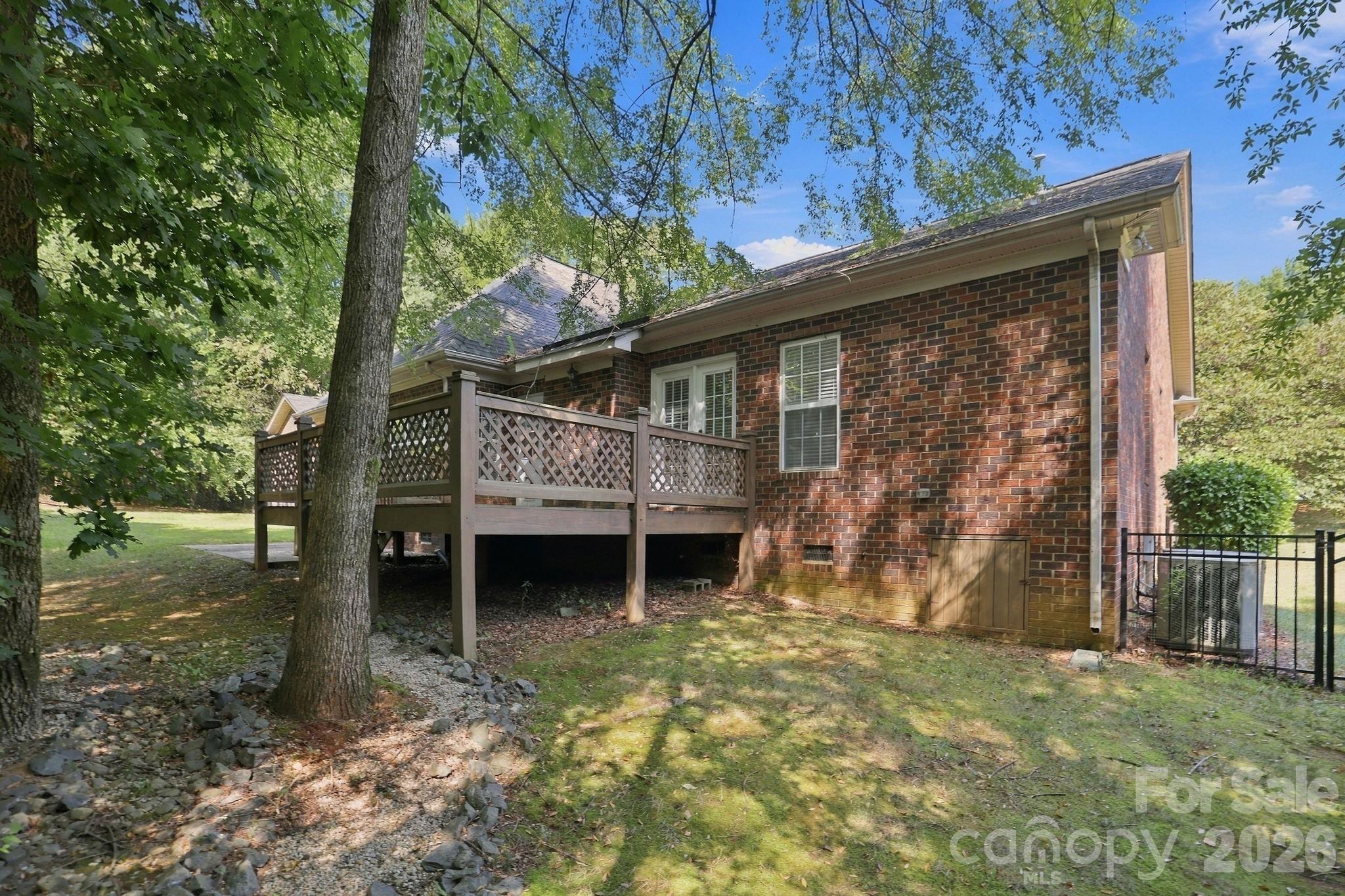 5911 Sugarcane Court
