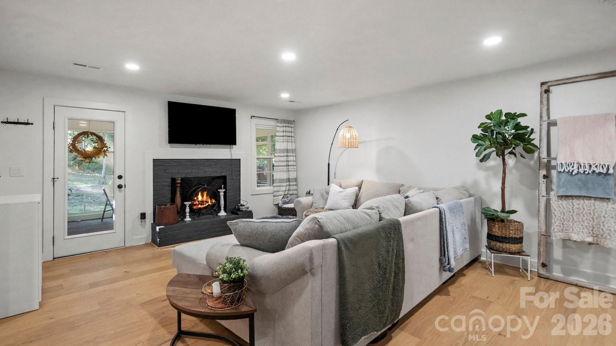 215 Ridgewood Drive