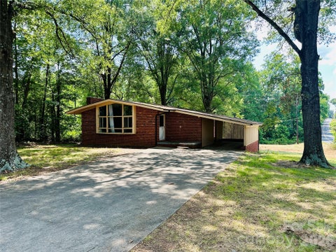 Photo of 14 Pop Davis Road, Taylorsville, NC 28681 (MLS # 4397945)