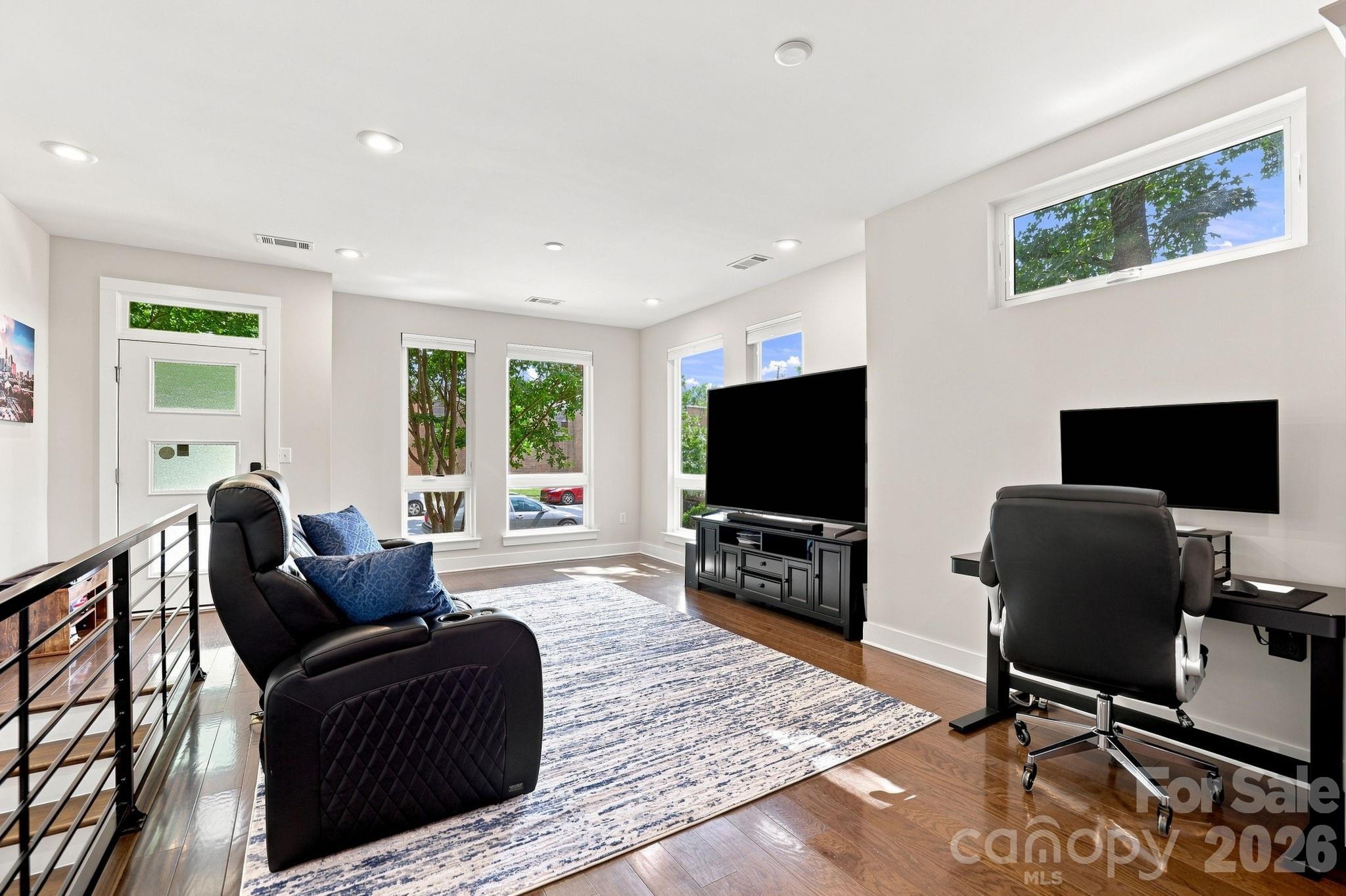 2860 Youngblood Street