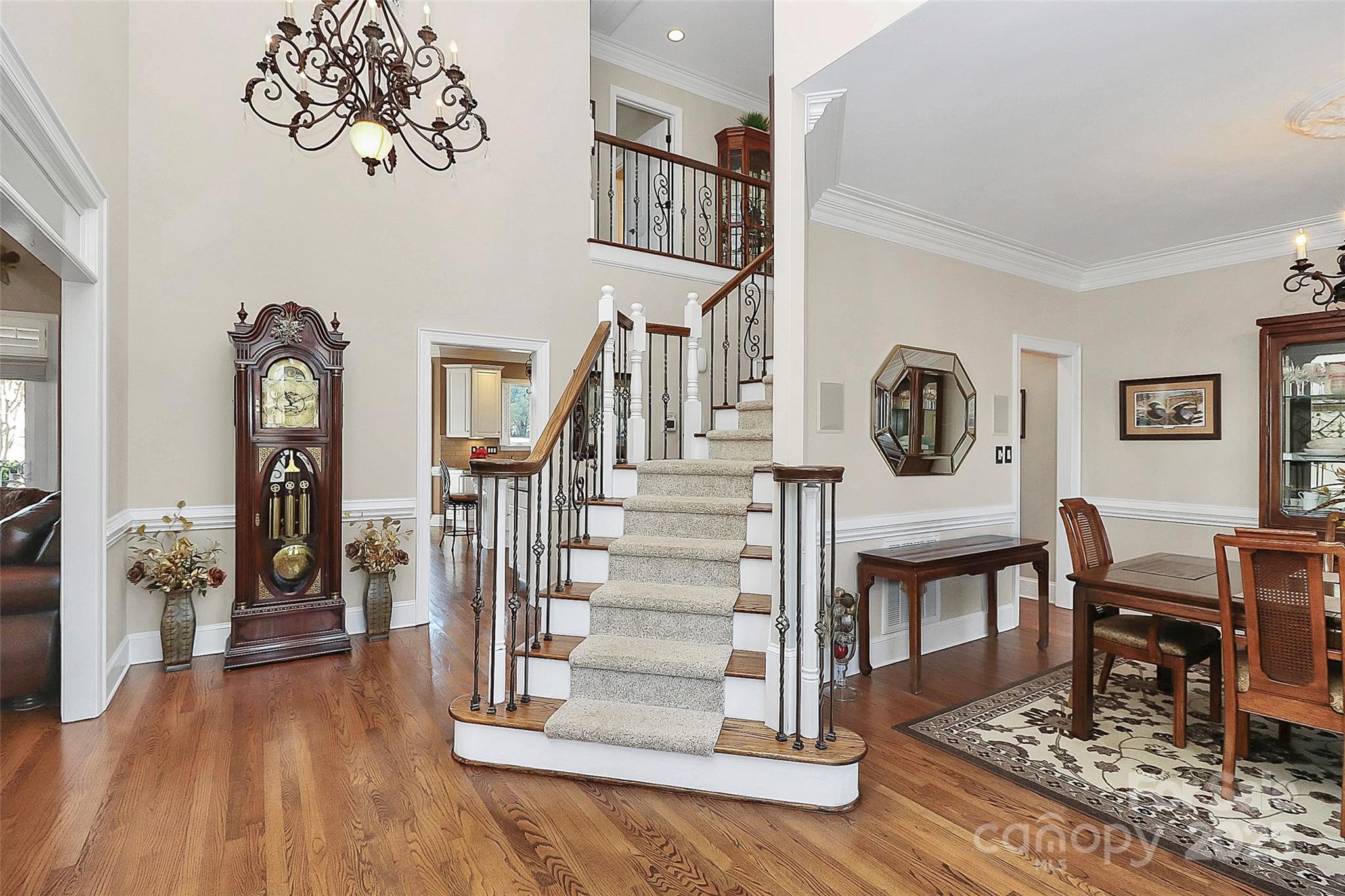 The Peninsula - Residential