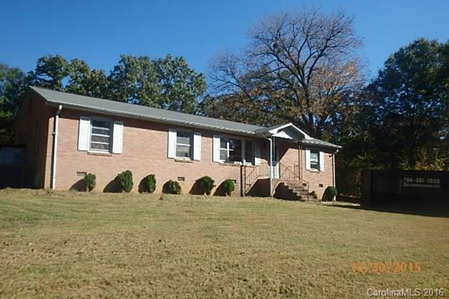 3/2 brick ranch, sits deep into the lot giving it privacy. Detached 1 bedroom 1 bath guest house and a large shed. House needs updating put priced accordingly. Roof appears to be new in the last few years. Large lot with wooded areas as well as cleared yard in front.