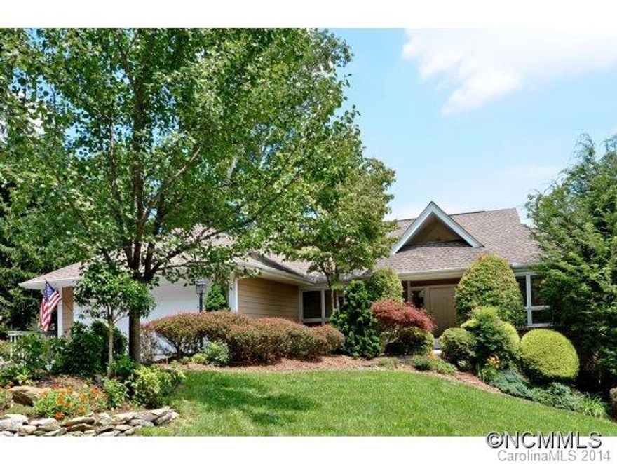 Well - kept, one-owner villa with three bedrooms on one floor, mountain views and tall workshop area in crawlspace.  Care - free living as Brookwood association takes care of all maintenance of exterior of the dwelling and grounds. Ideal for lock and leave living or retiree sick and tired of grounds maintenance.  Open floor plan, cathedral ceiling in great room and great outdoor spaces make this a very comfortable home at an affordable price.