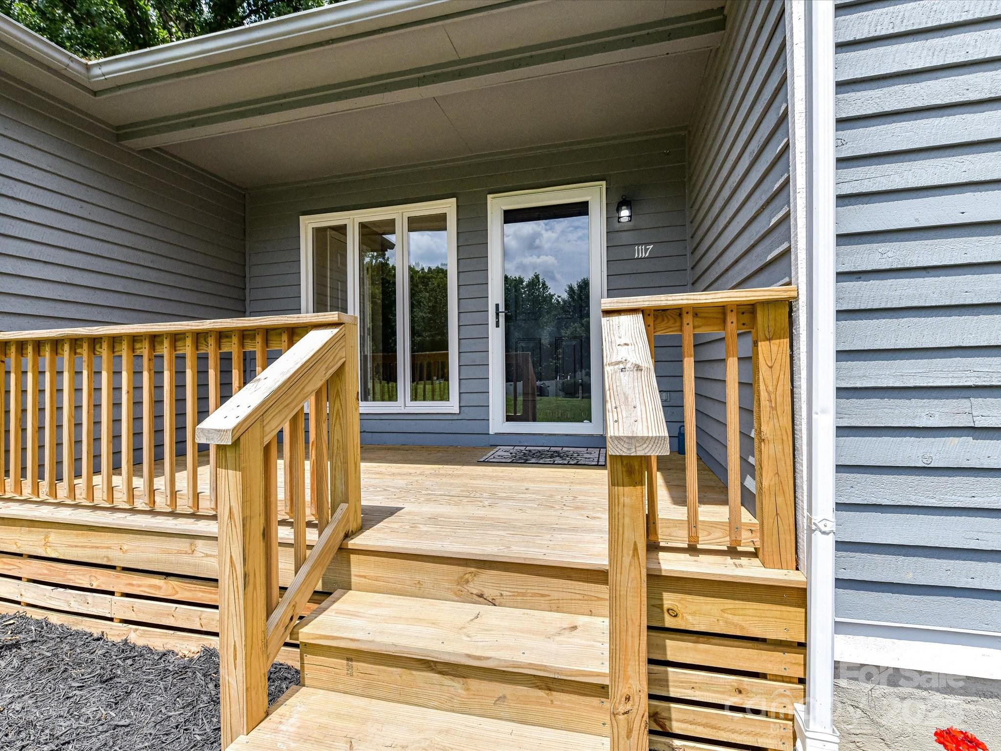 1117 Hidden Brook Lane