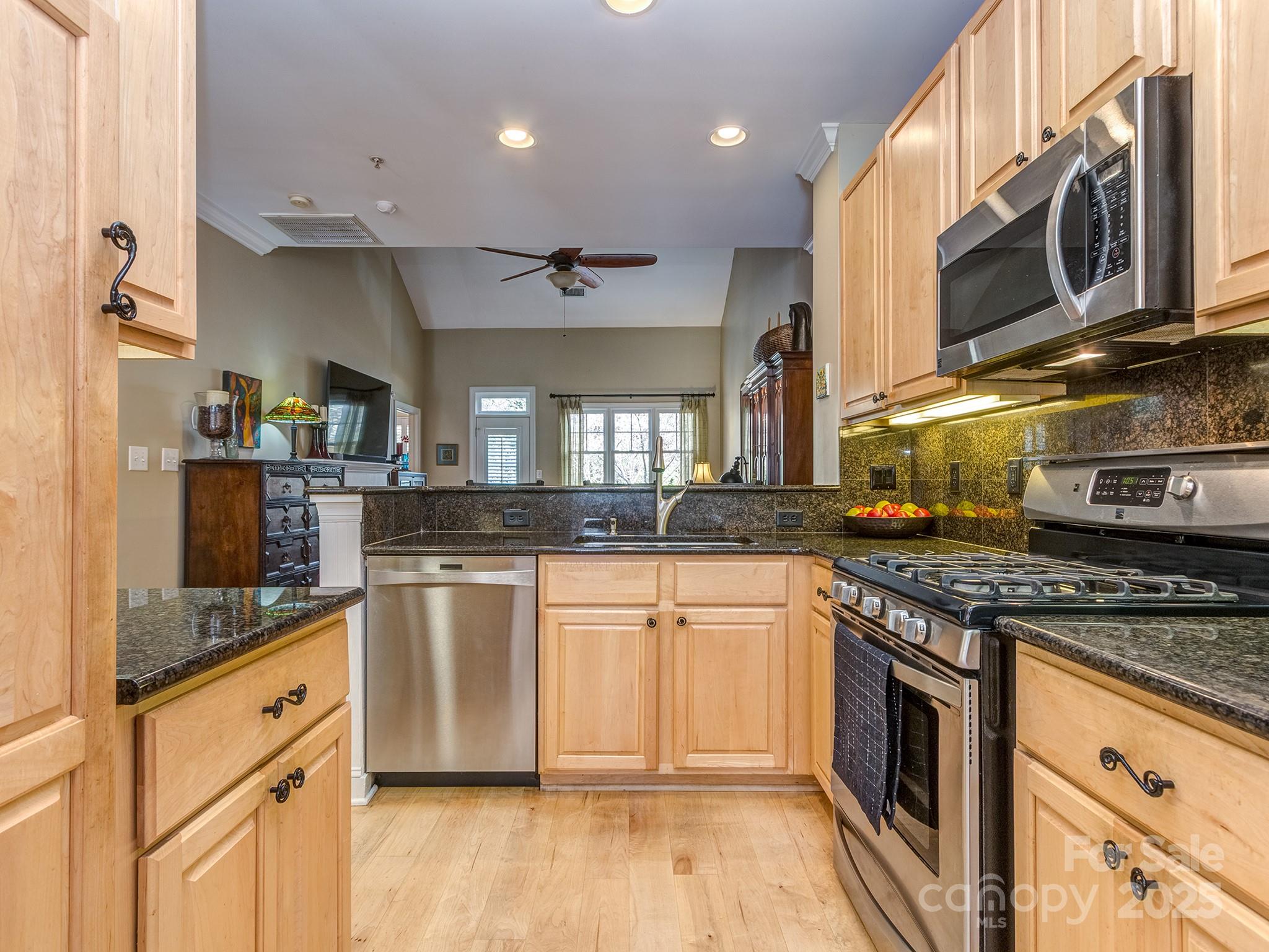 1141 Hollyheath Lane
