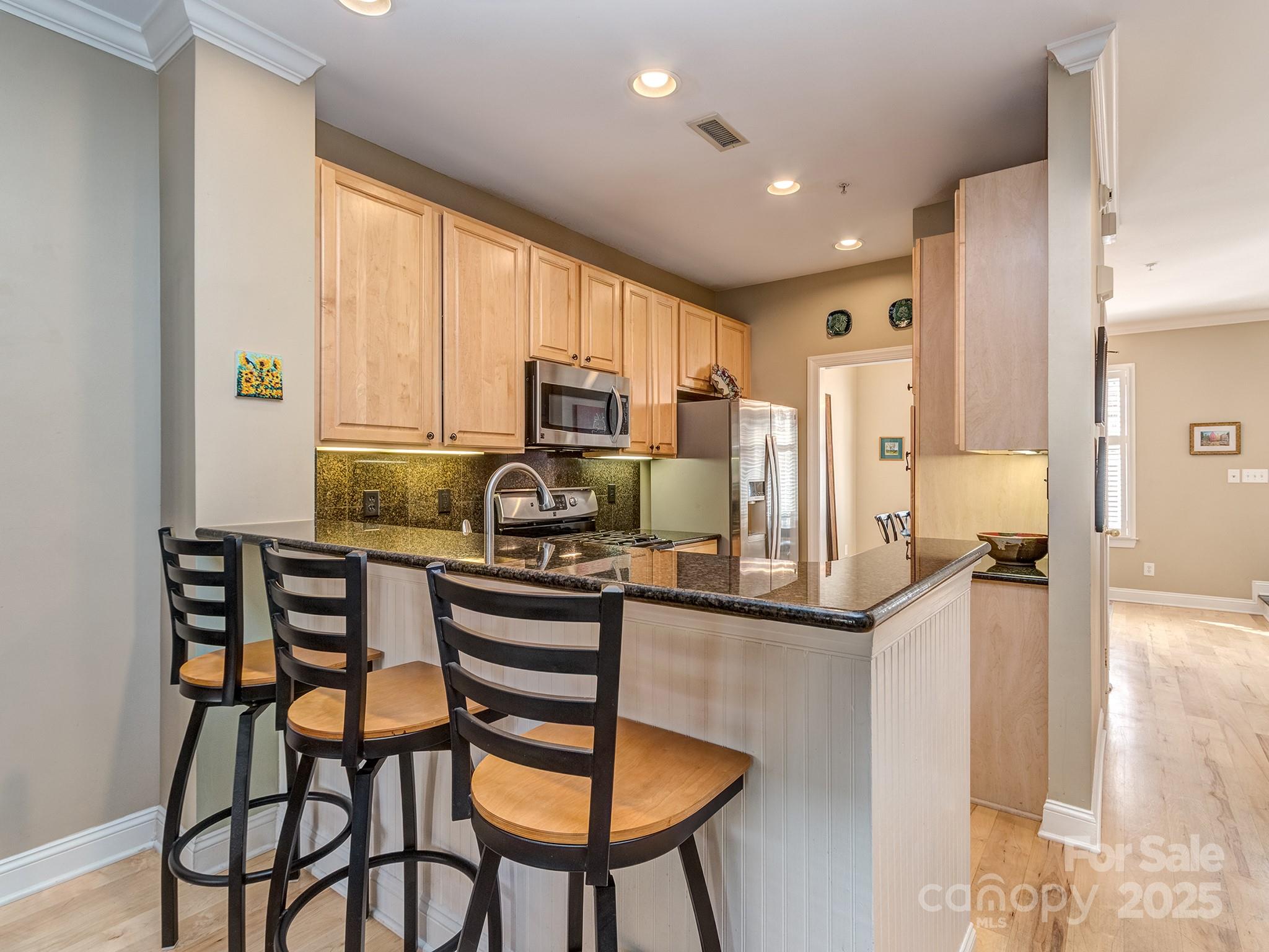 1141 Hollyheath Lane