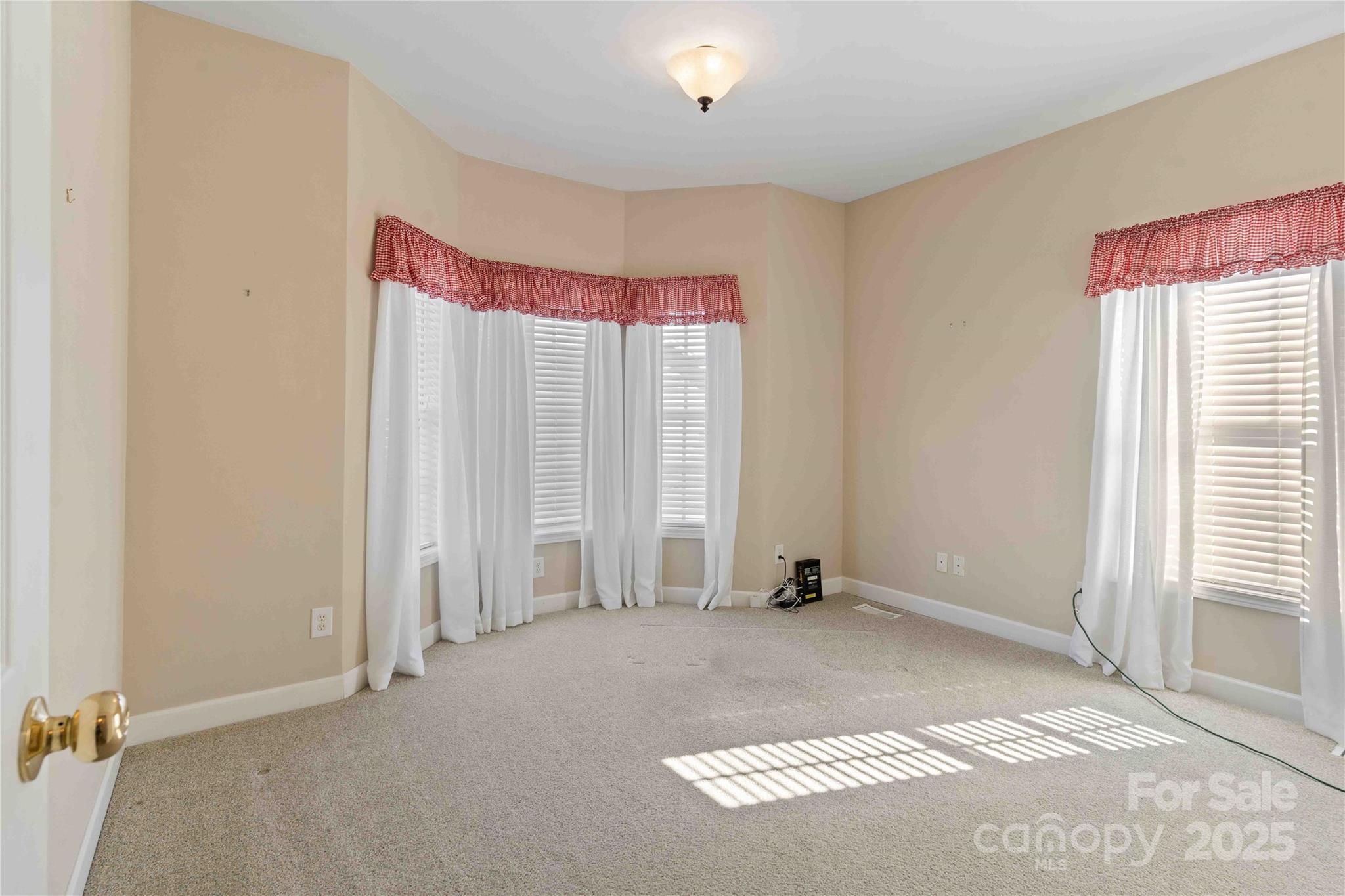 Riverwind - Residential