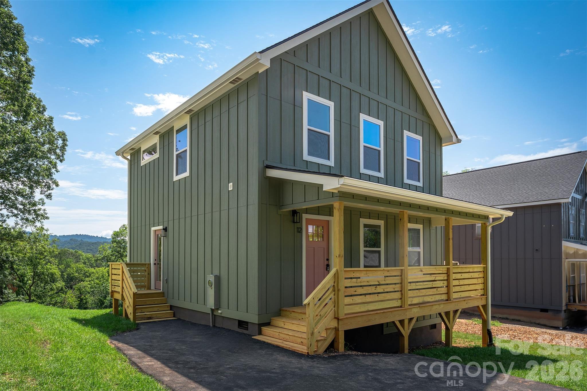 12 Crestfield Avenue