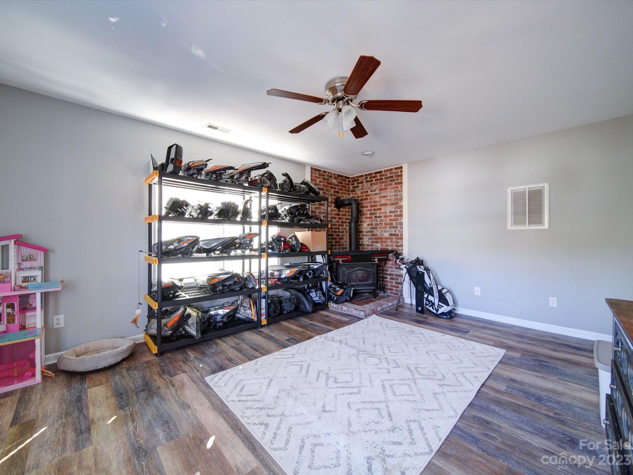 Hilltop Acres - Residential