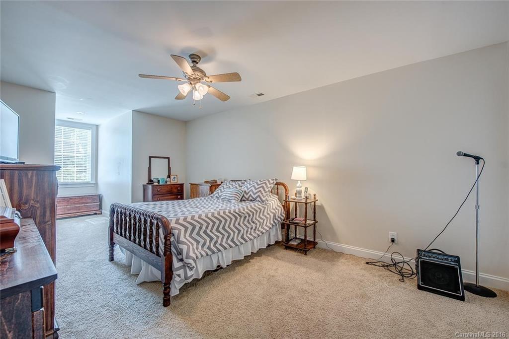 Country Club Estates - Residential