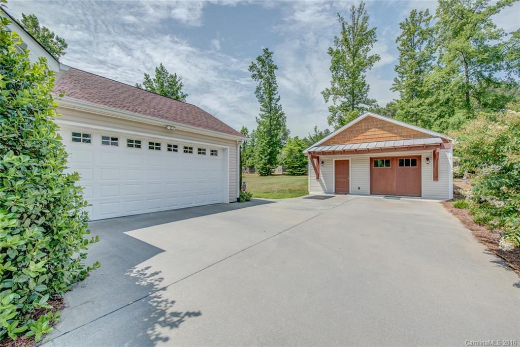 Country Club Estates - Residential