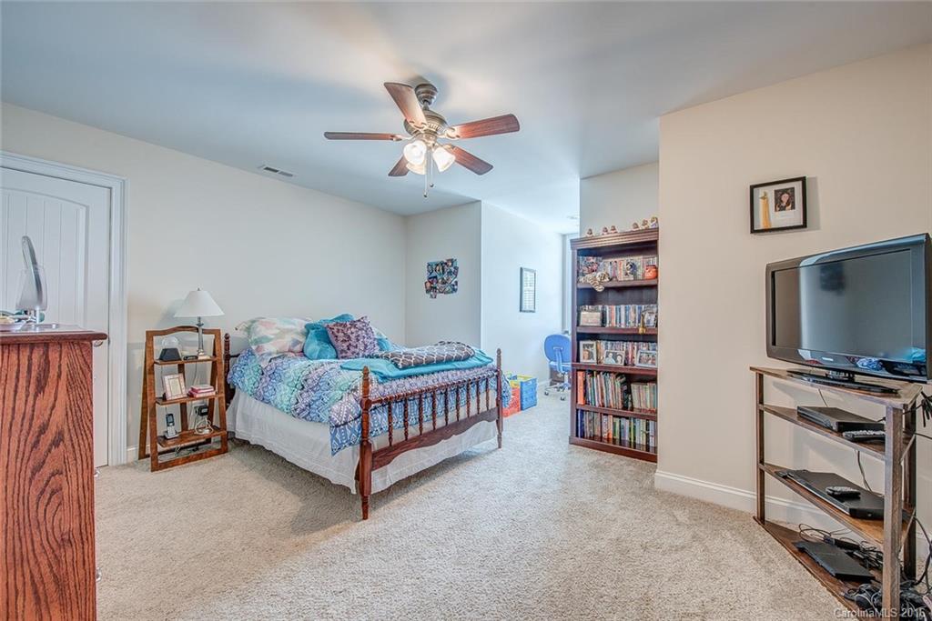 Country Club Estates - Residential