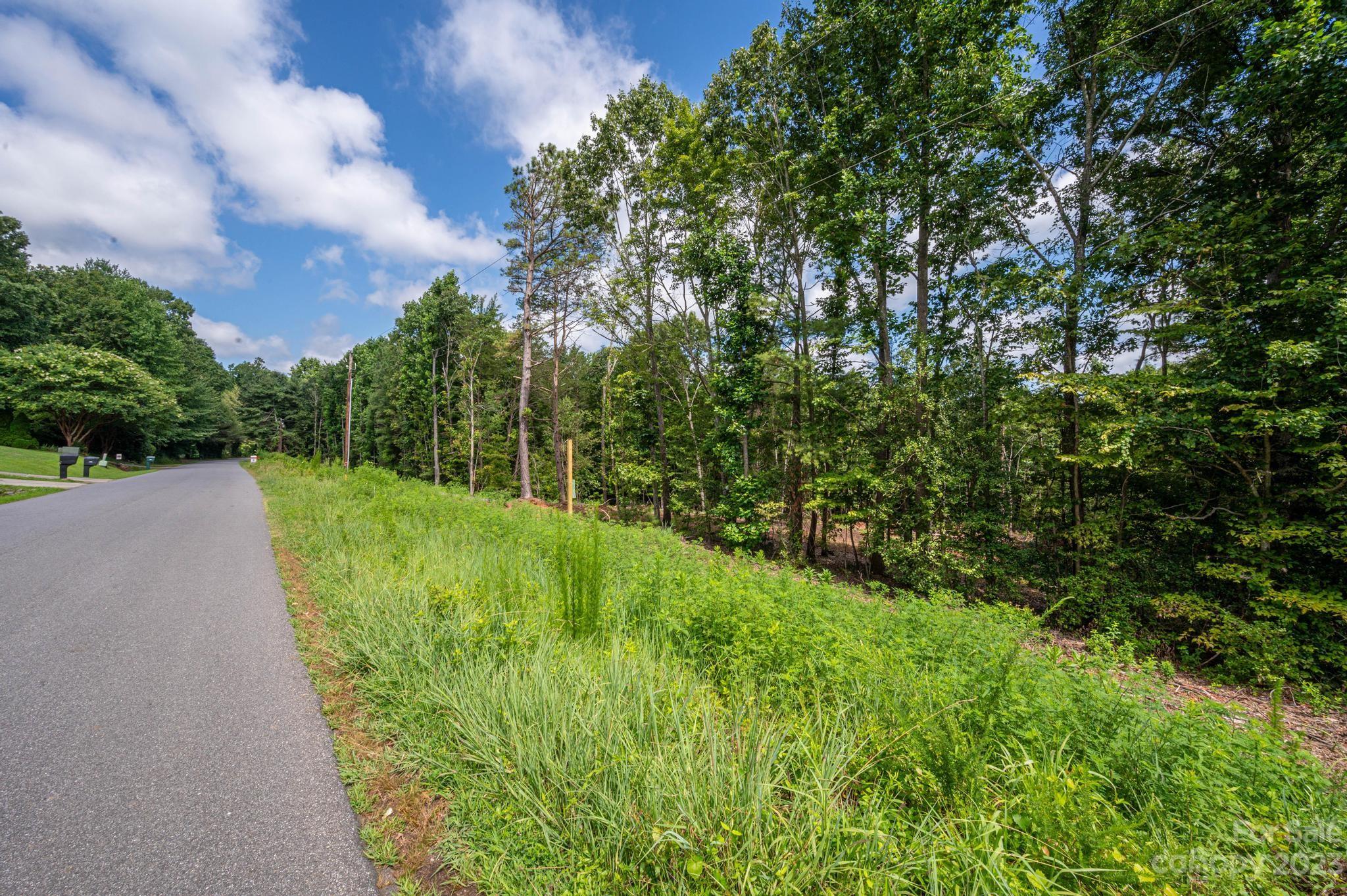 Northlake Estates - Land