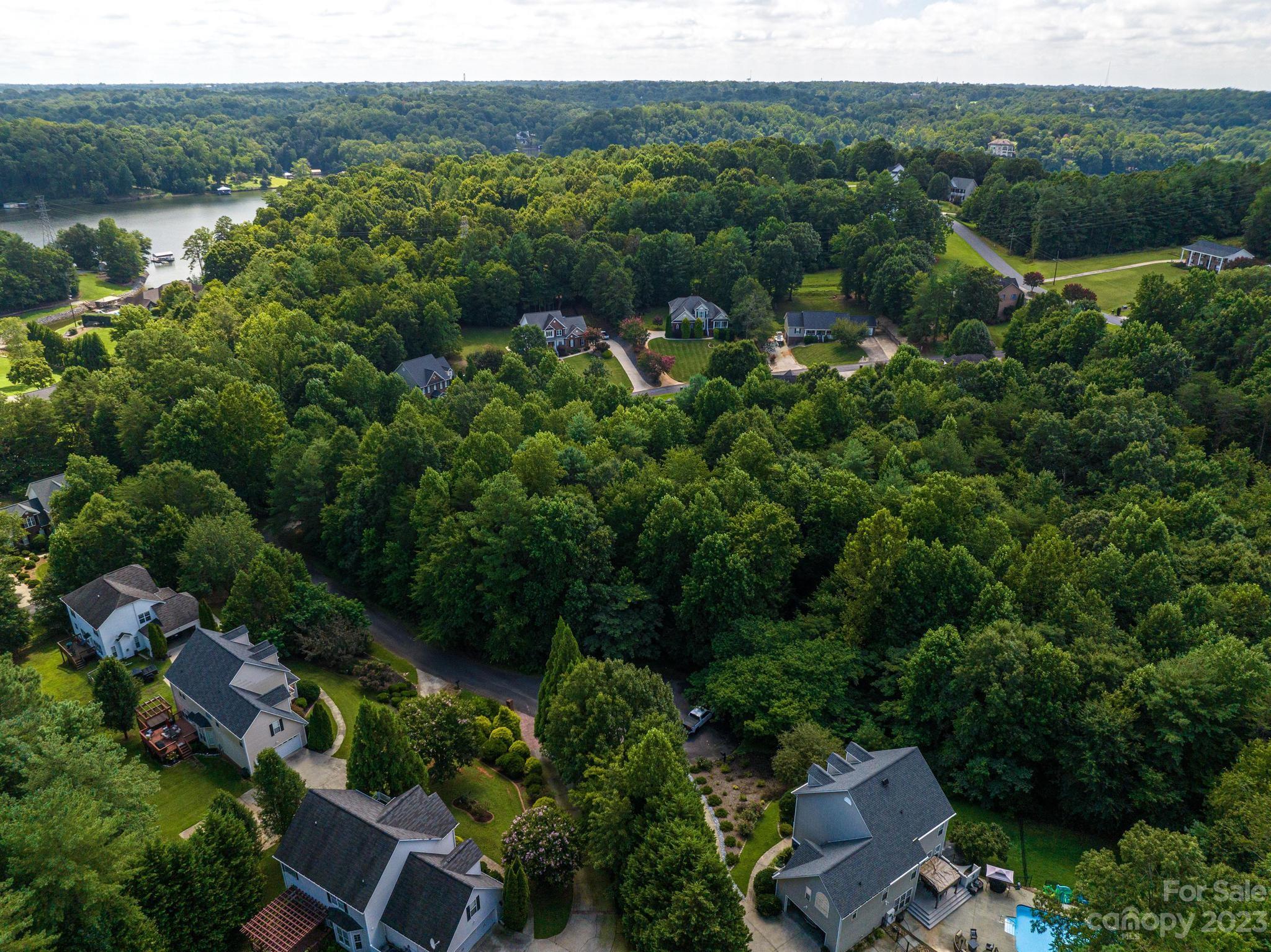Northlake Estates - Land