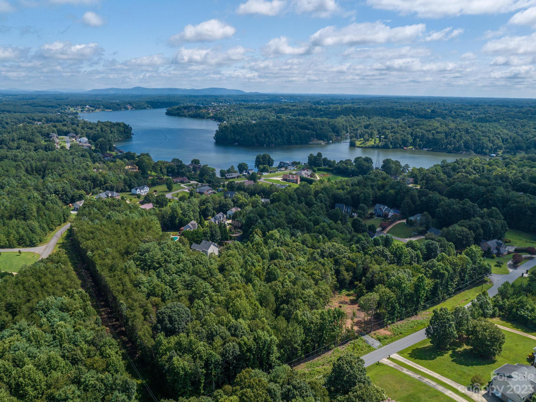 Northlake Estates - Land