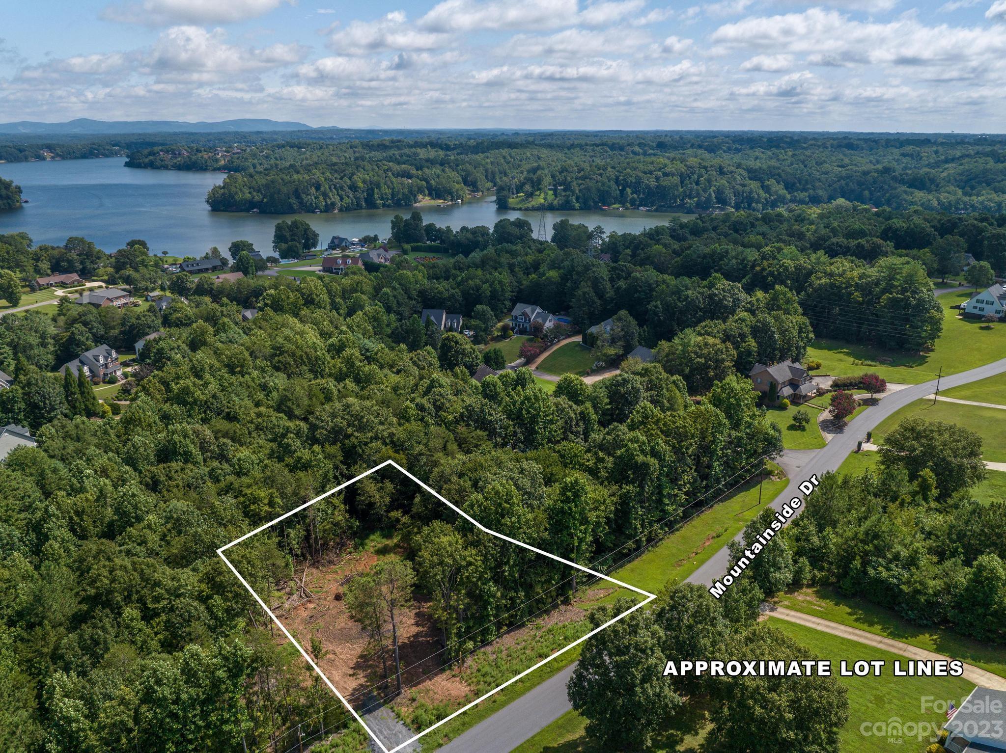 Northlake Estates - Land