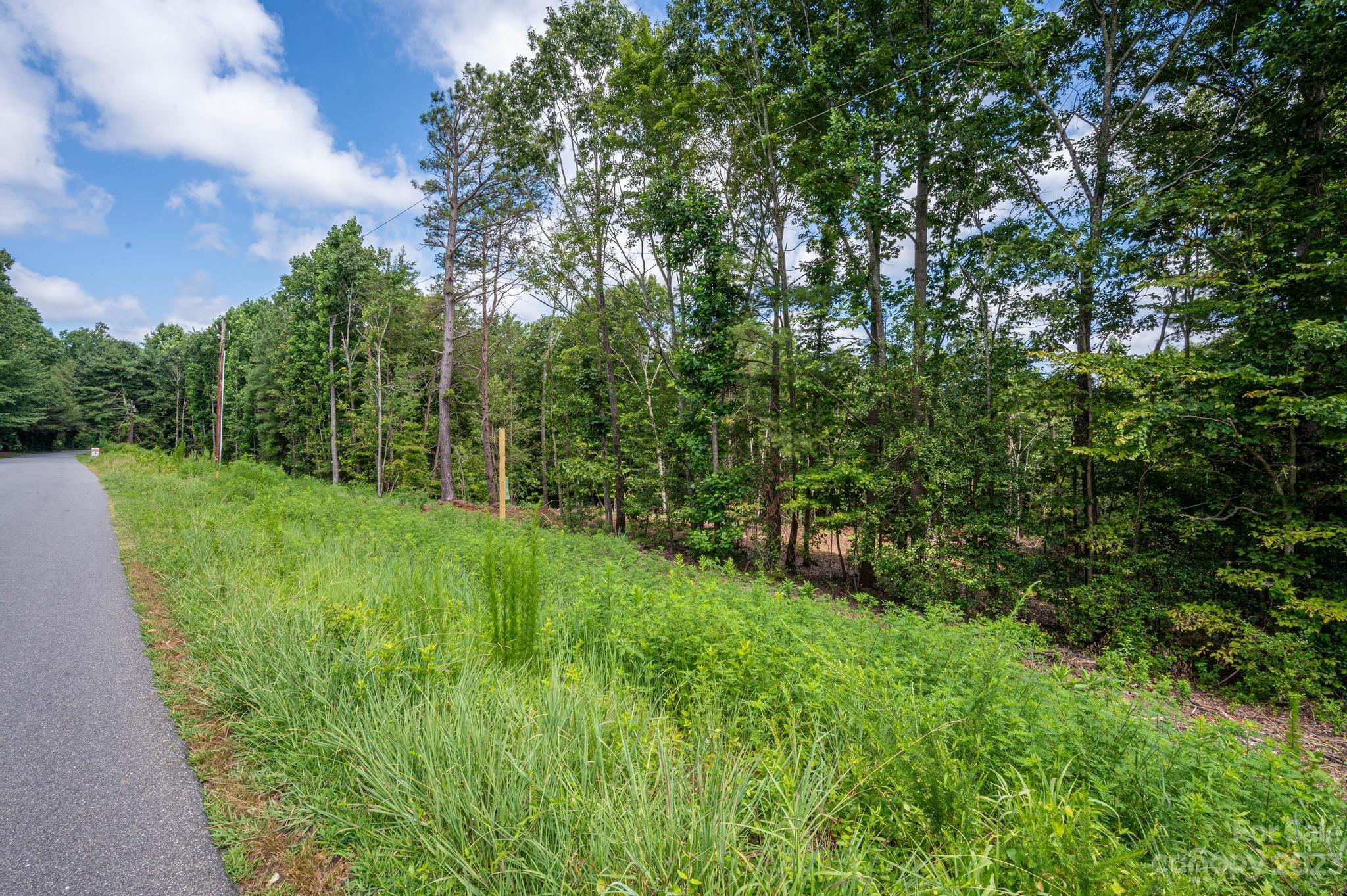 Northlake Estates - Land