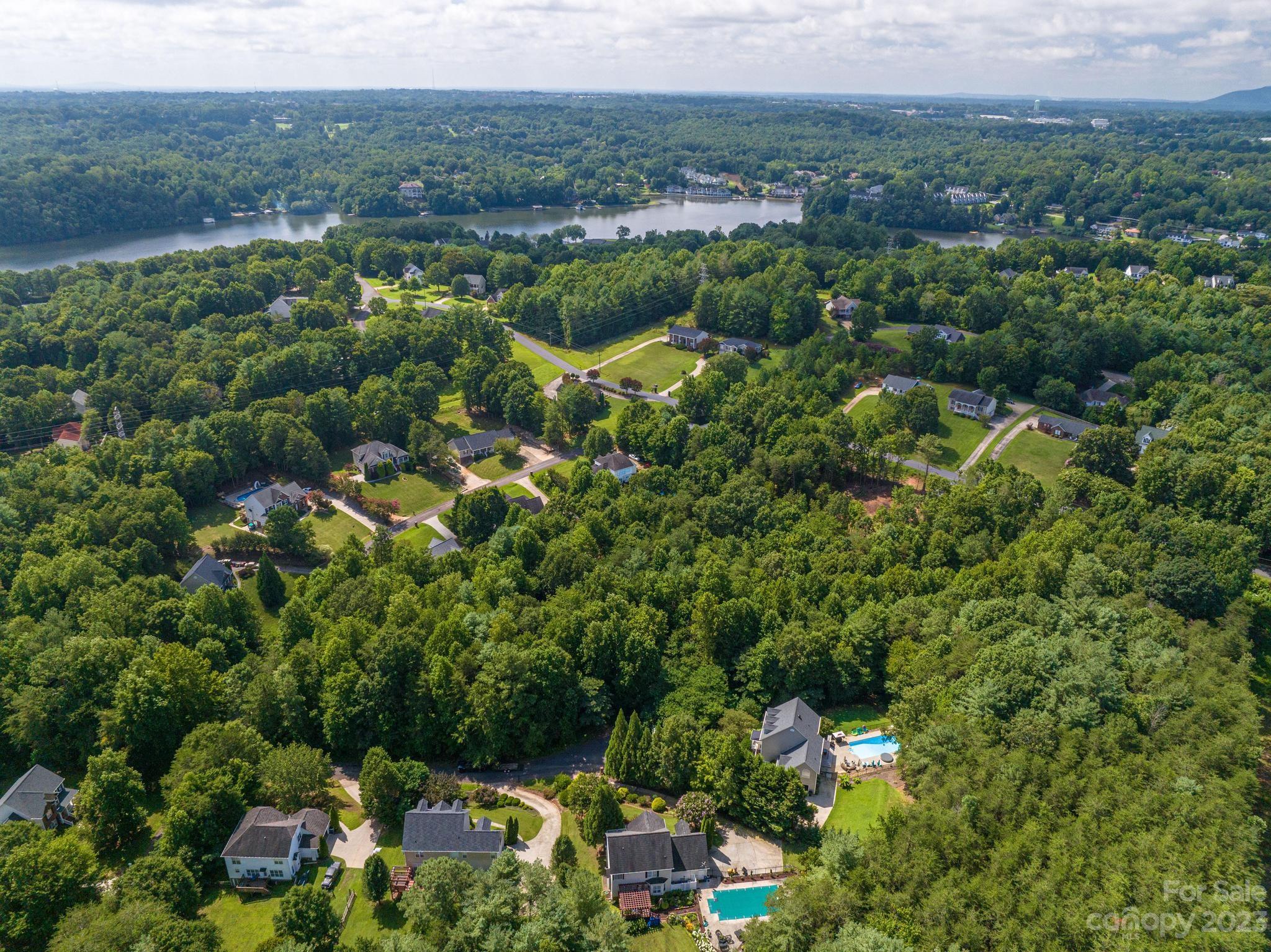 Northlake Estates - Land