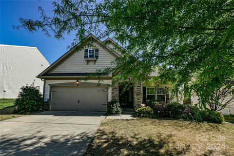 Single Family Residence in Mount Holly NC 129 Maggie Drive.jpg