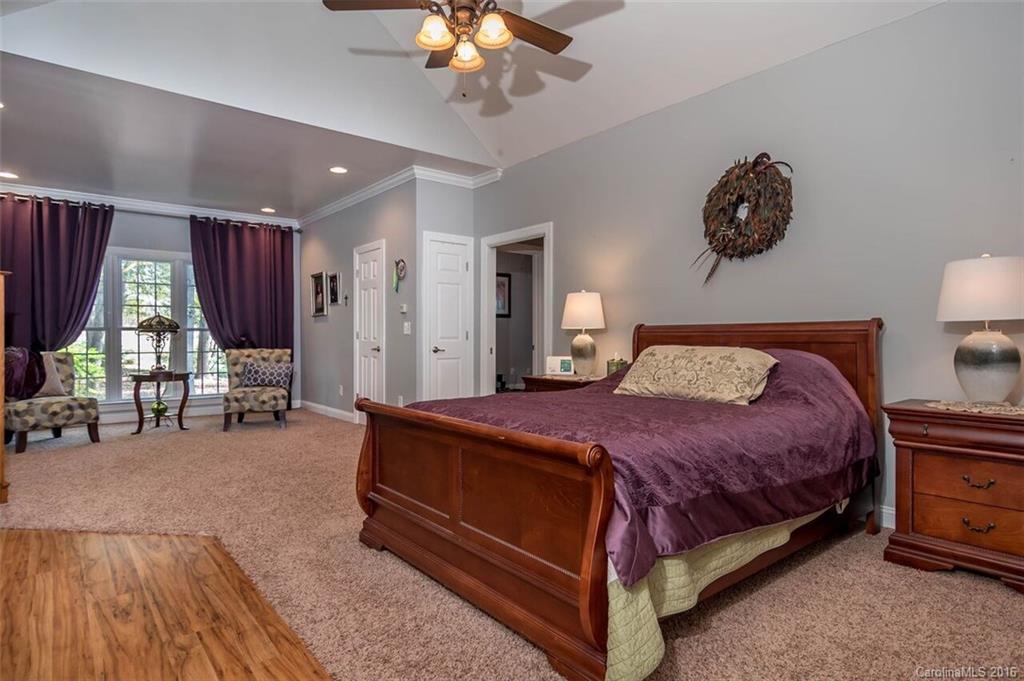 The Lakes At Derby Downs - Residential