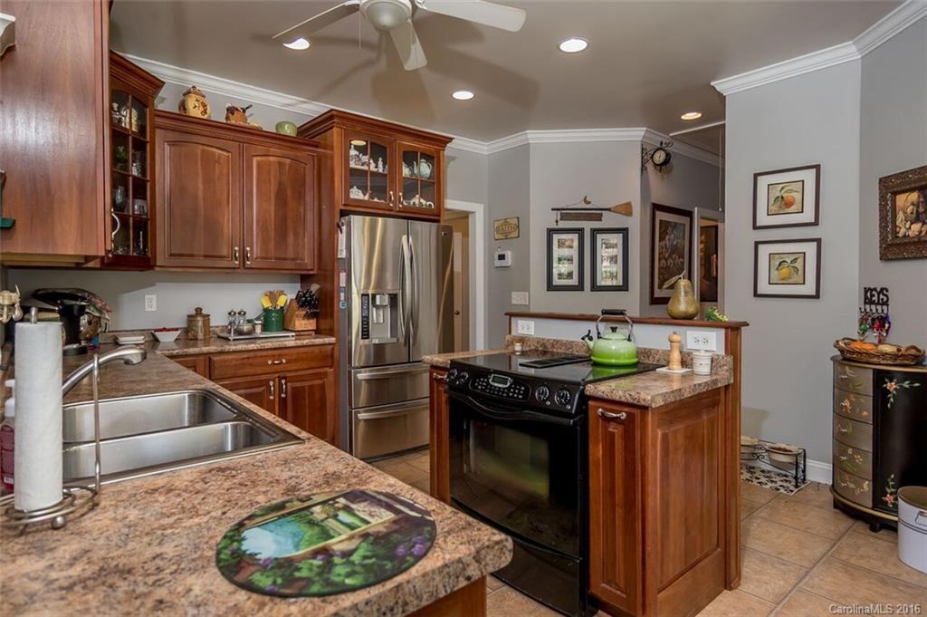 The Lakes At Derby Downs - Residential