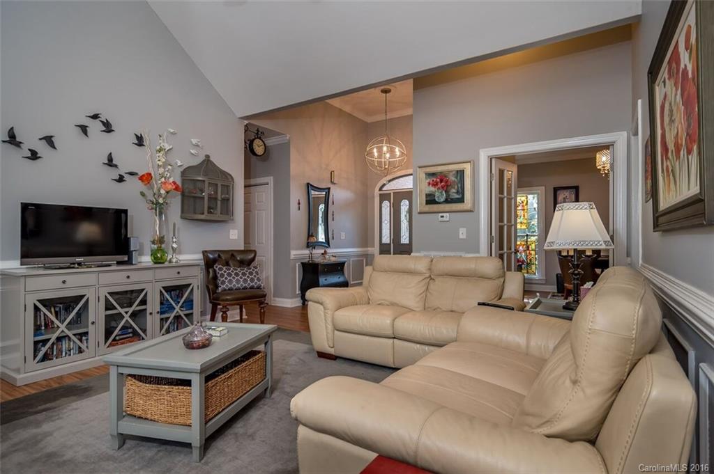 The Lakes At Derby Downs - Residential