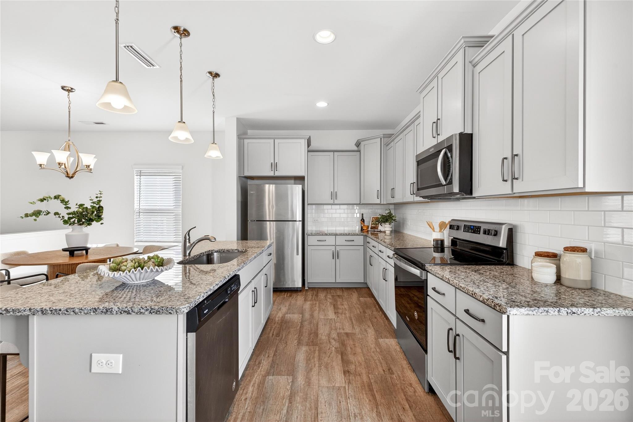 5141 Thomasville Drive 165