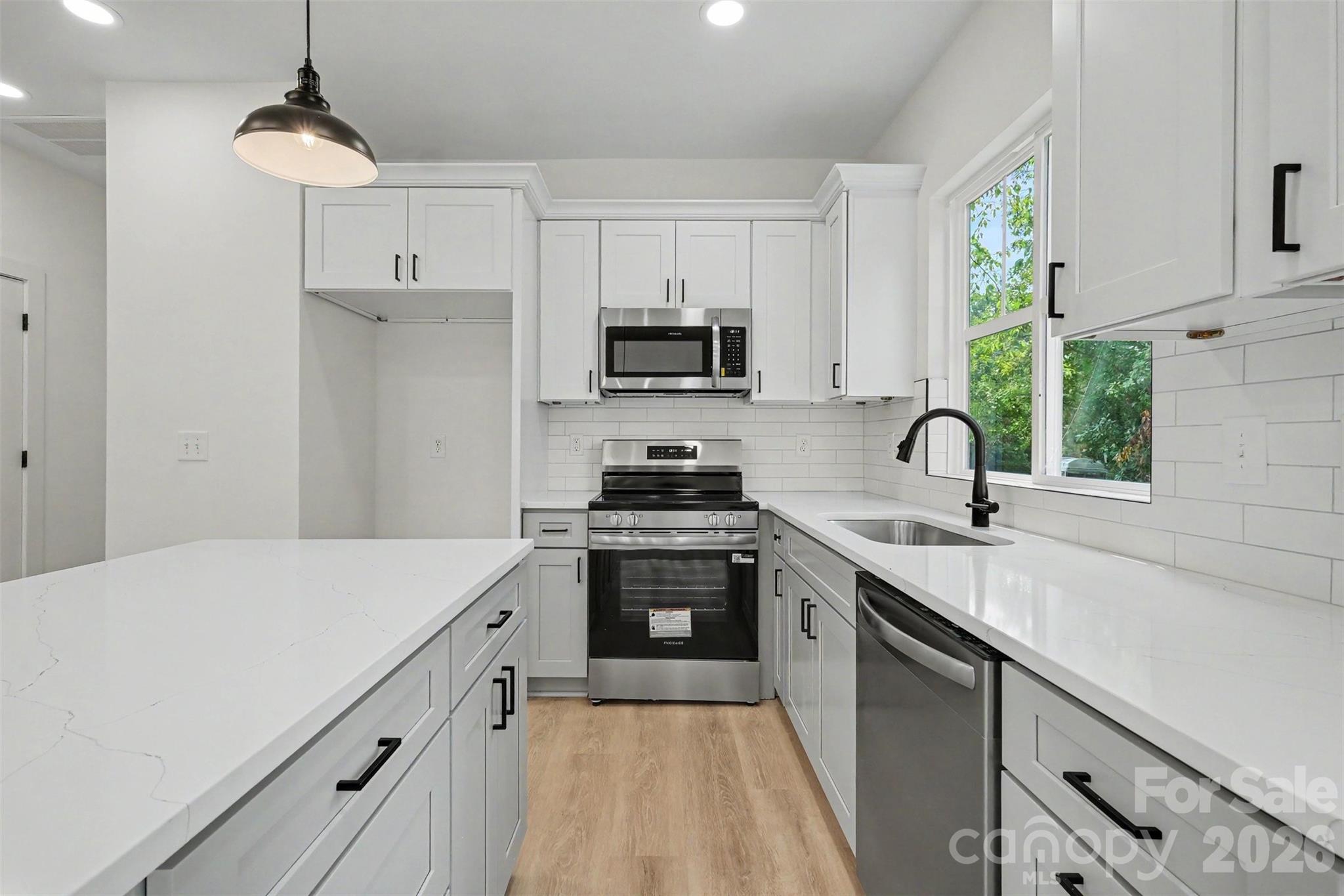 208 W Todd Lane A & B