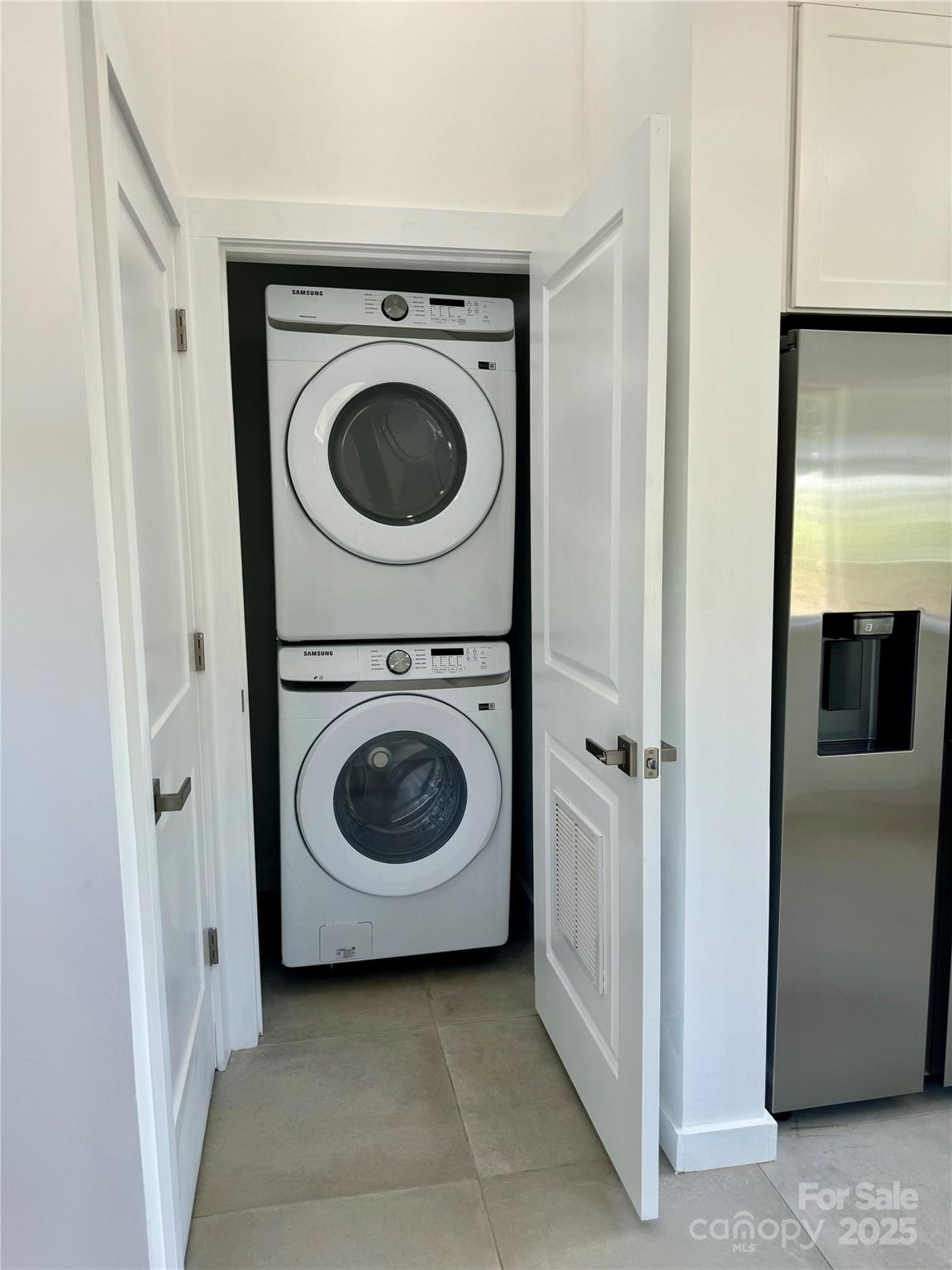 Las Siete Villa - Residential