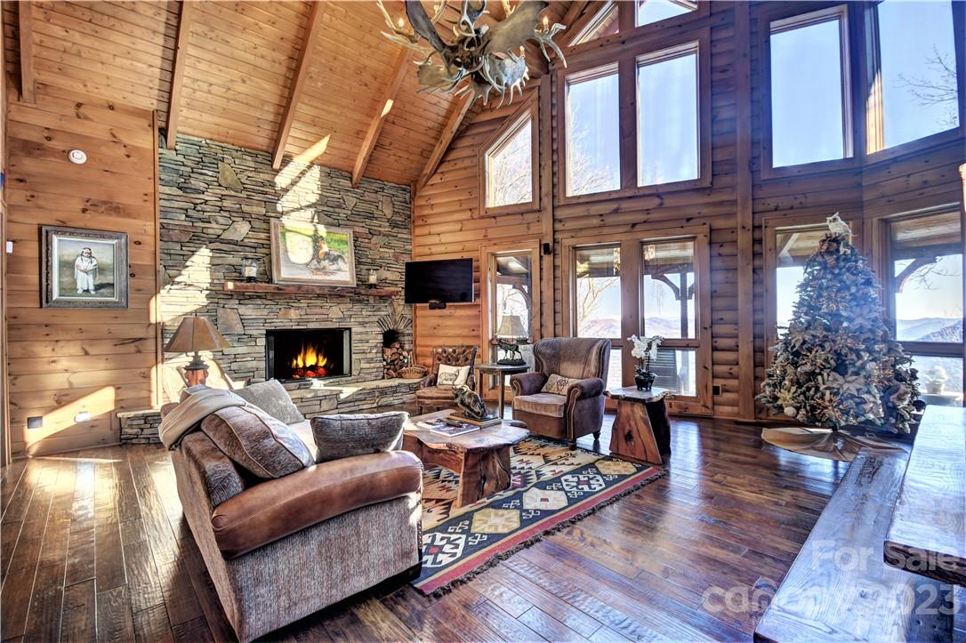 Smoky Mountain Retreat at Eagles Nest - Residential