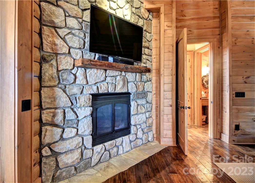 Smoky Mountain Retreat at Eagles Nest - Residential