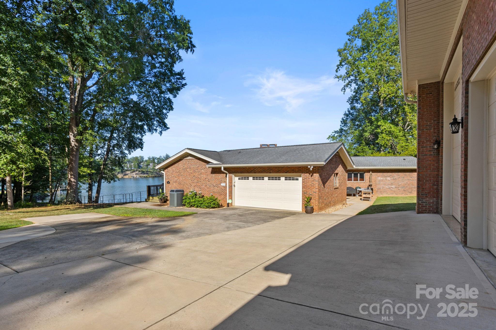 5205 Lake Wylie Road