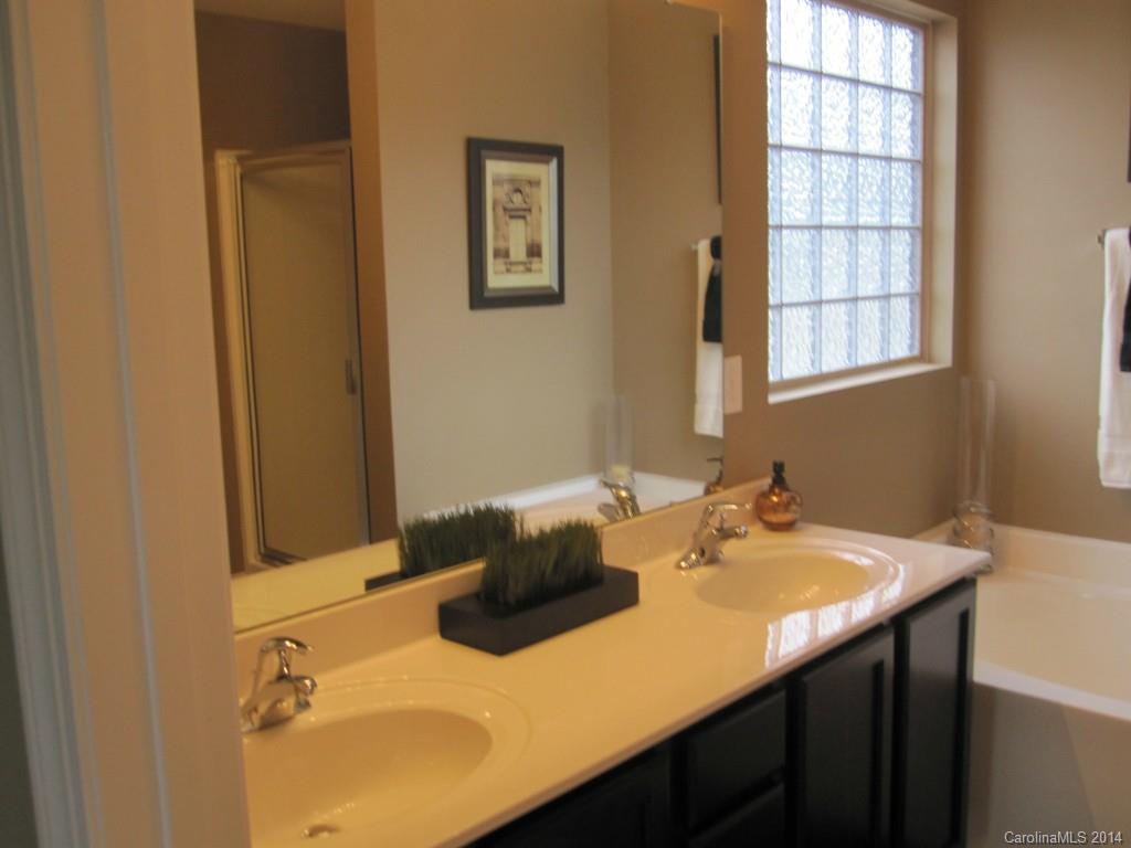 Lakebridge - Residential