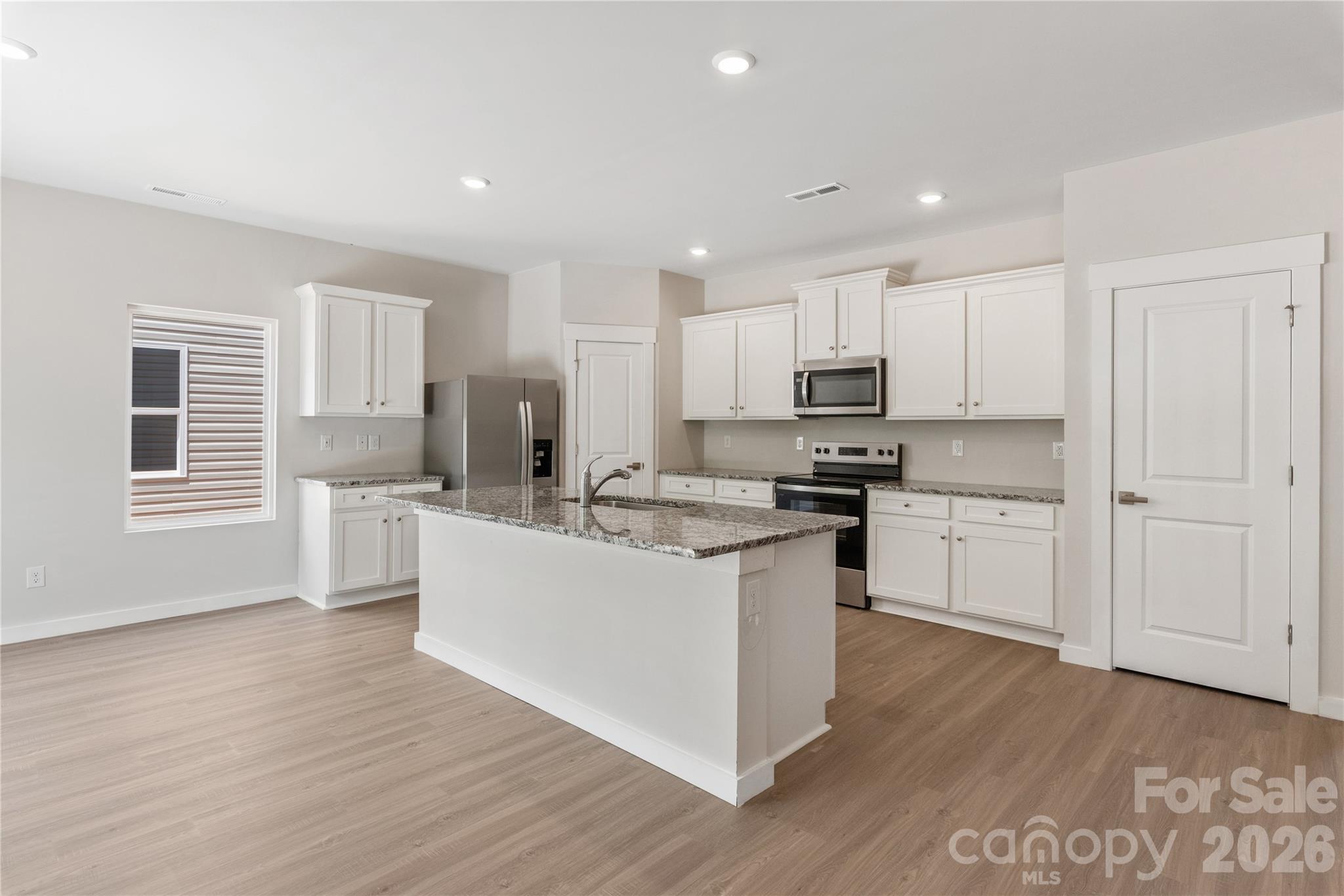 Knights Bridge - Residential