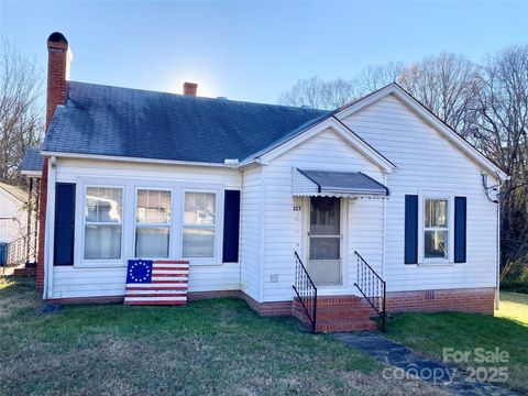 227 Nesbit Drive Salisbury NC 28147