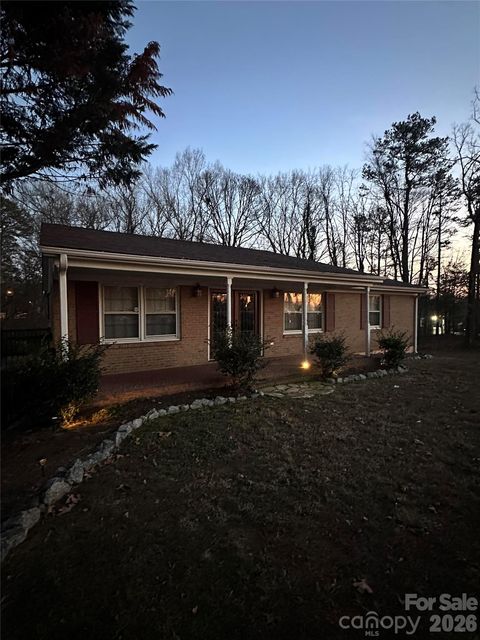 324 Pawley Drive Charlotte NC 28214