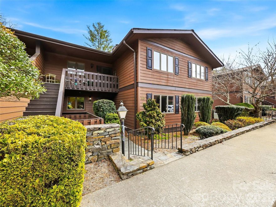 Here's your chance to own a Bent Tree Condominium, where this stylish, low-maintenance home is in a prime Laurel Park location. This beautifully renovated lower-level condo offers 1,794 square feet, with 3 bedrooms and 2 bathrooms, and features brand-new bathrooms, updated flooring, modern fixtures, and fresh paint throughout, creating a bright, move-in-ready space.
A standout feature is the private garage—one of the few in the complex to offer this valuable convenience. Located directly across from Hendersonville Country Club, you’ll enjoy easy access to golf, dining, and clubhouse amenities.
Inside, the spacious living room provides an inviting place to relax or entertain, while the kitchen with Corian countertops offers both function and style. The screened-in back porch creates a peaceful outdoor retreat.
Recent 2024 exterior improvements include a new roof, new siding and banisters, and refreshed landscaping. Situated in a well-maintained fourplex with reasonable HOA fees covering exterior upkeep, this home offers effortless living in one of the area’s most desirable communities.