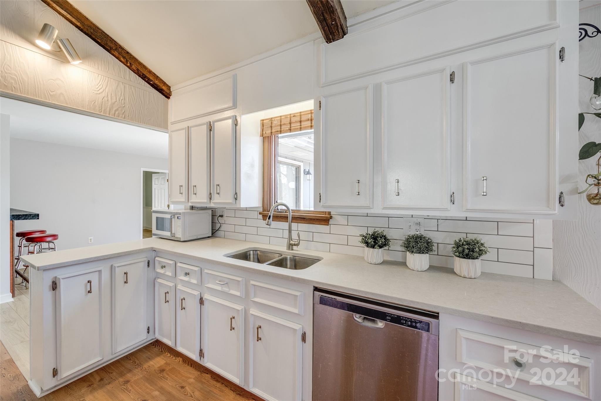 Tega Cay - Residential