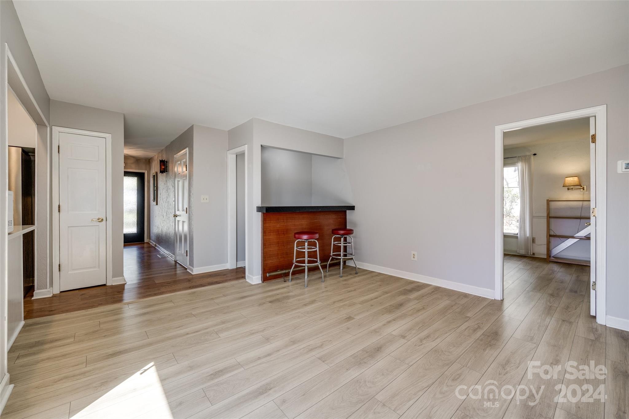 Tega Cay - Residential