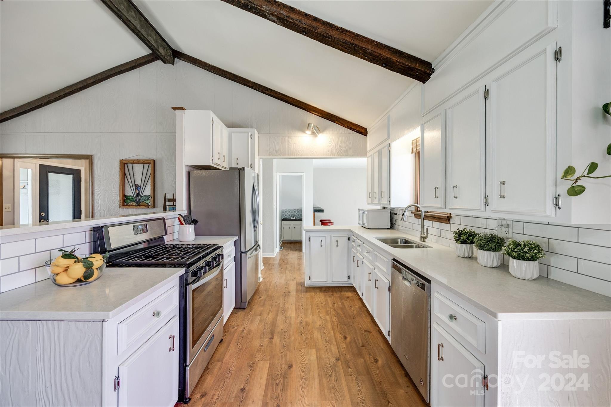 Tega Cay - Residential