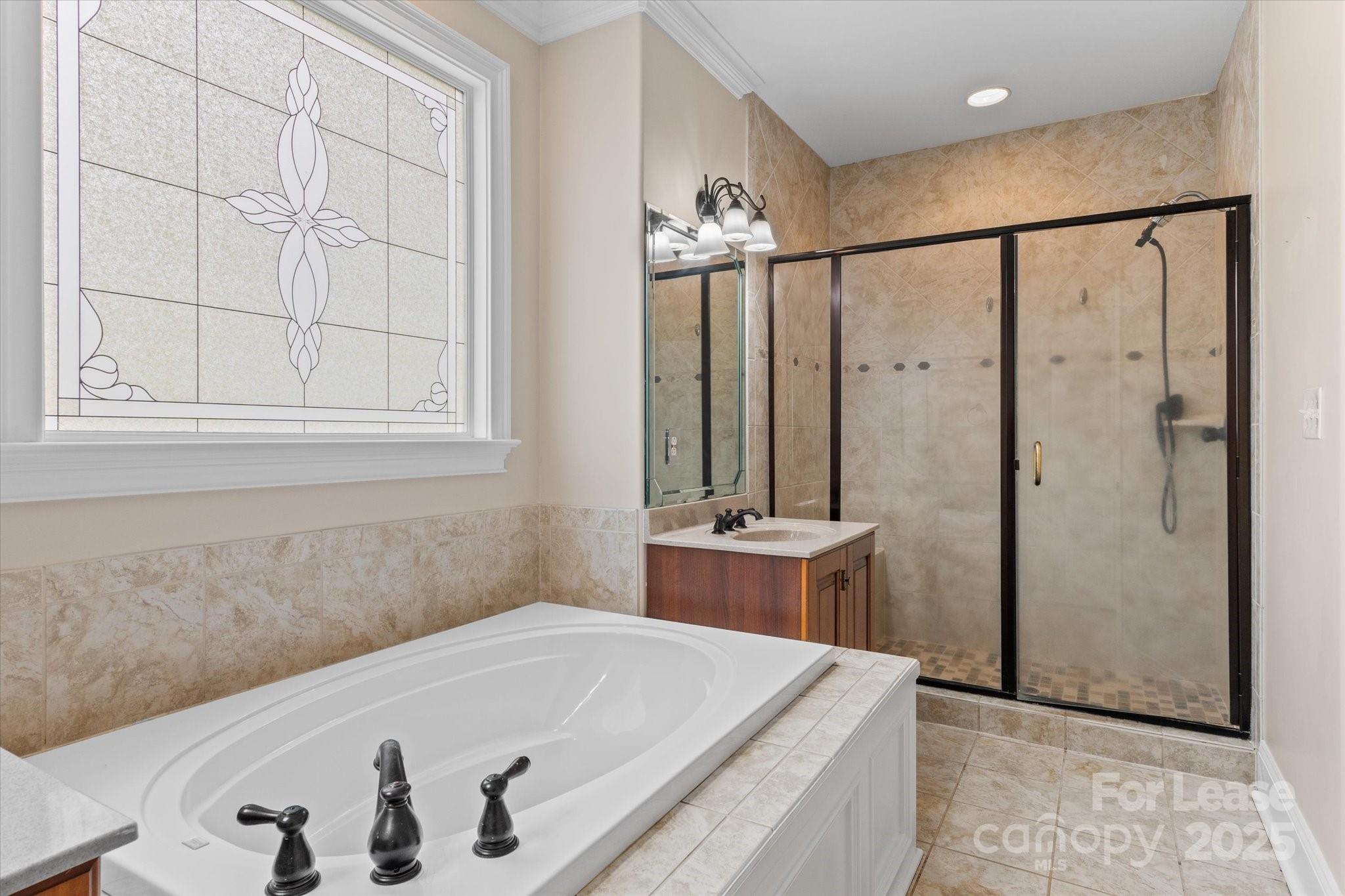 Paramount Shores - Residential Lease