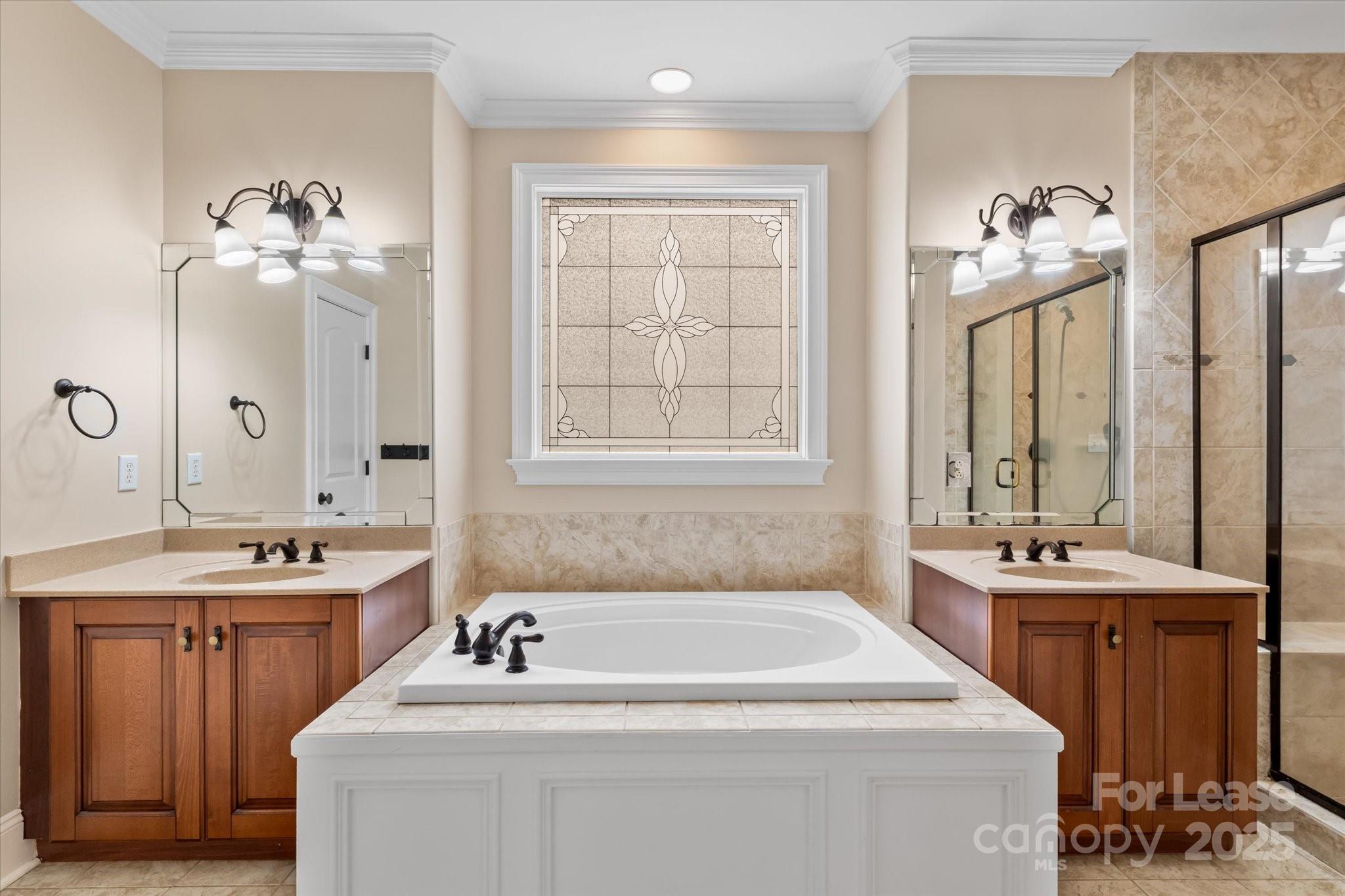 Paramount Shores - Residential Lease