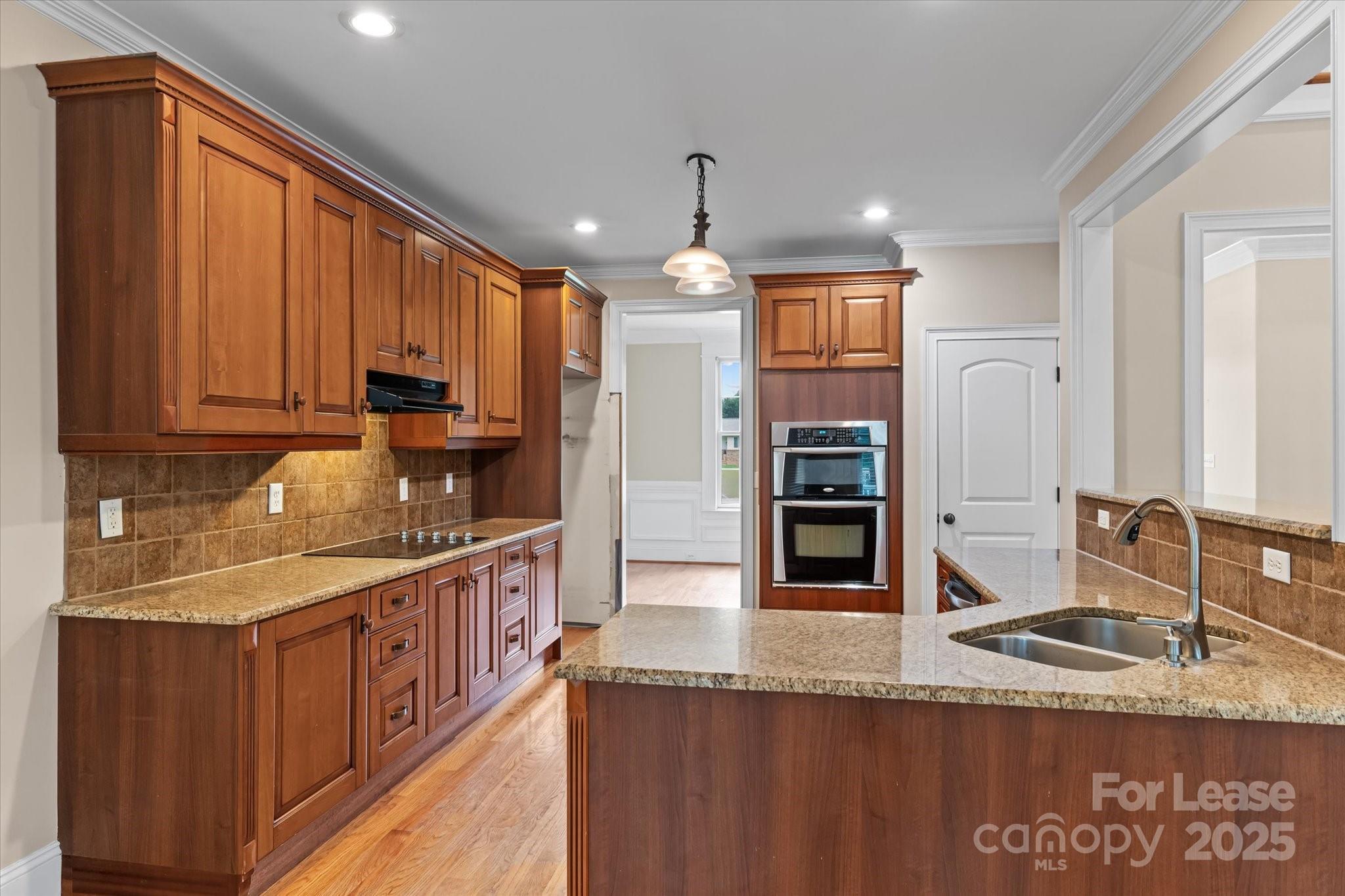 Paramount Shores - Residential Lease