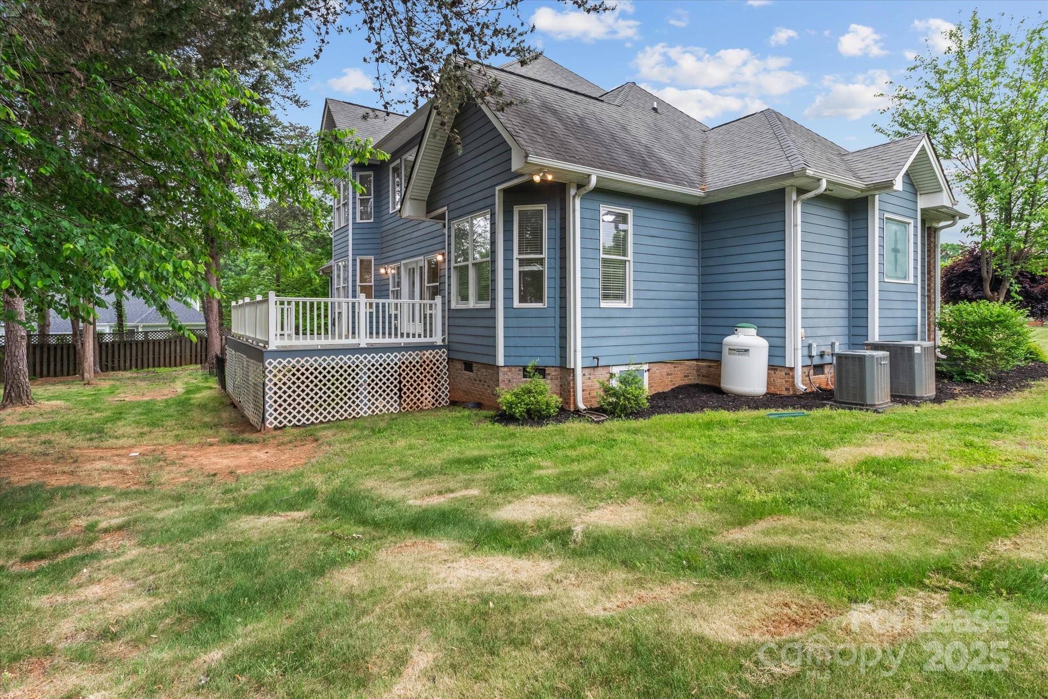 Paramount Shores - Residential Lease