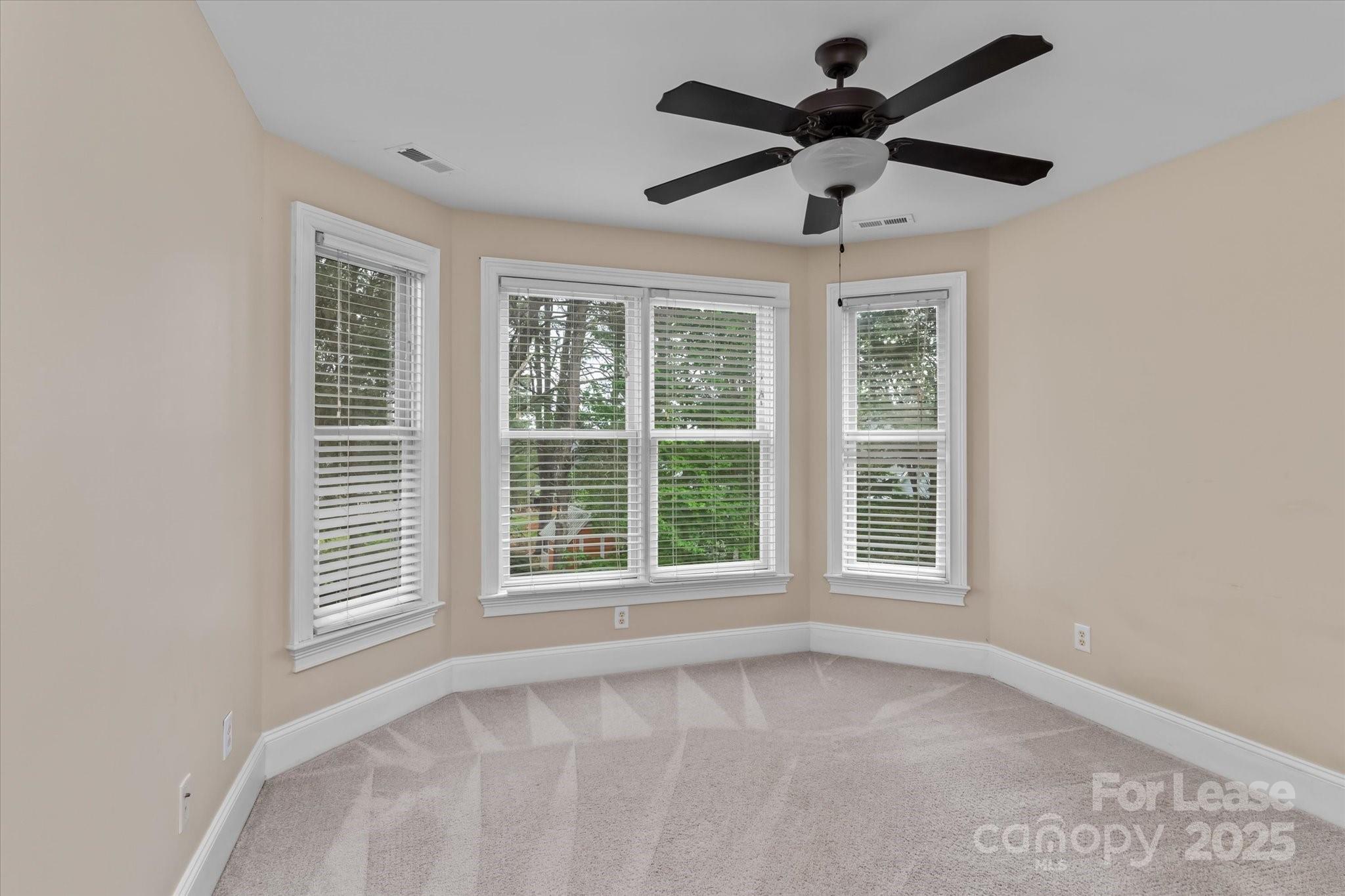 Paramount Shores - Residential Lease