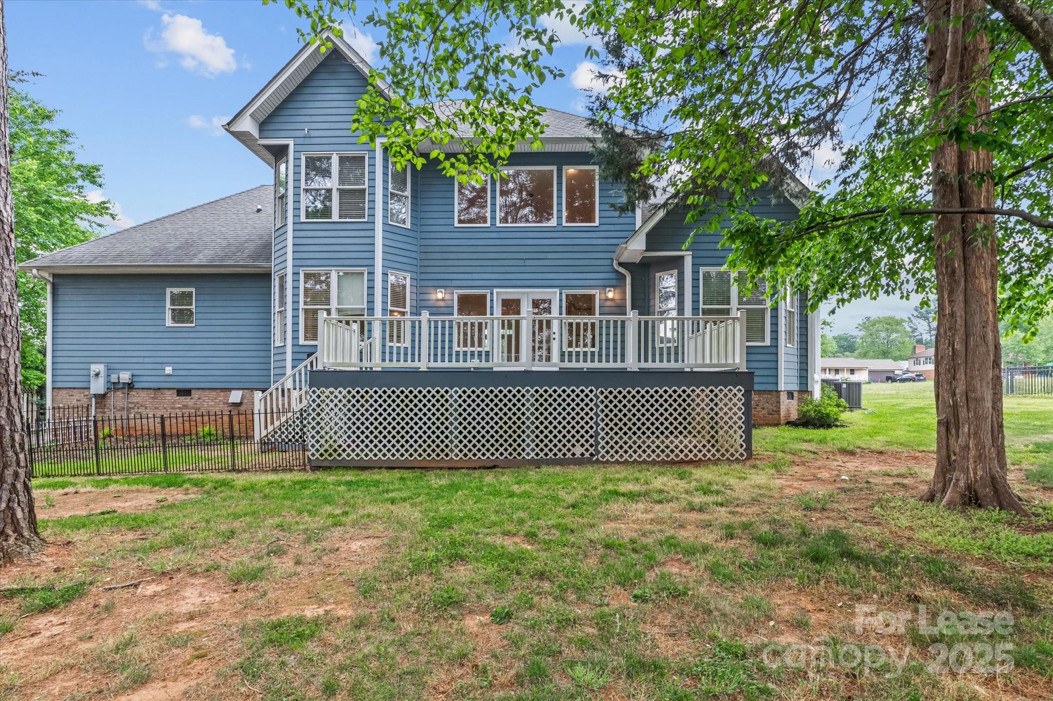 Paramount Shores - Residential Lease