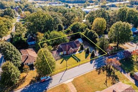 A home in Hickory