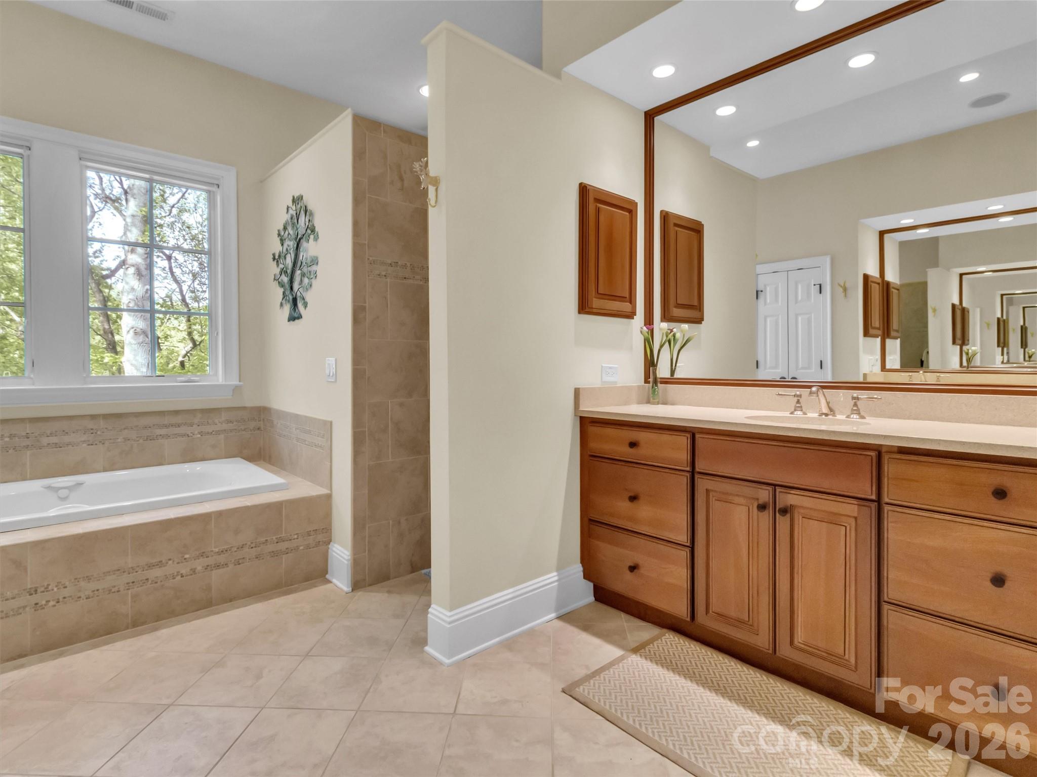 Laurel Ridge Country Club - Residential