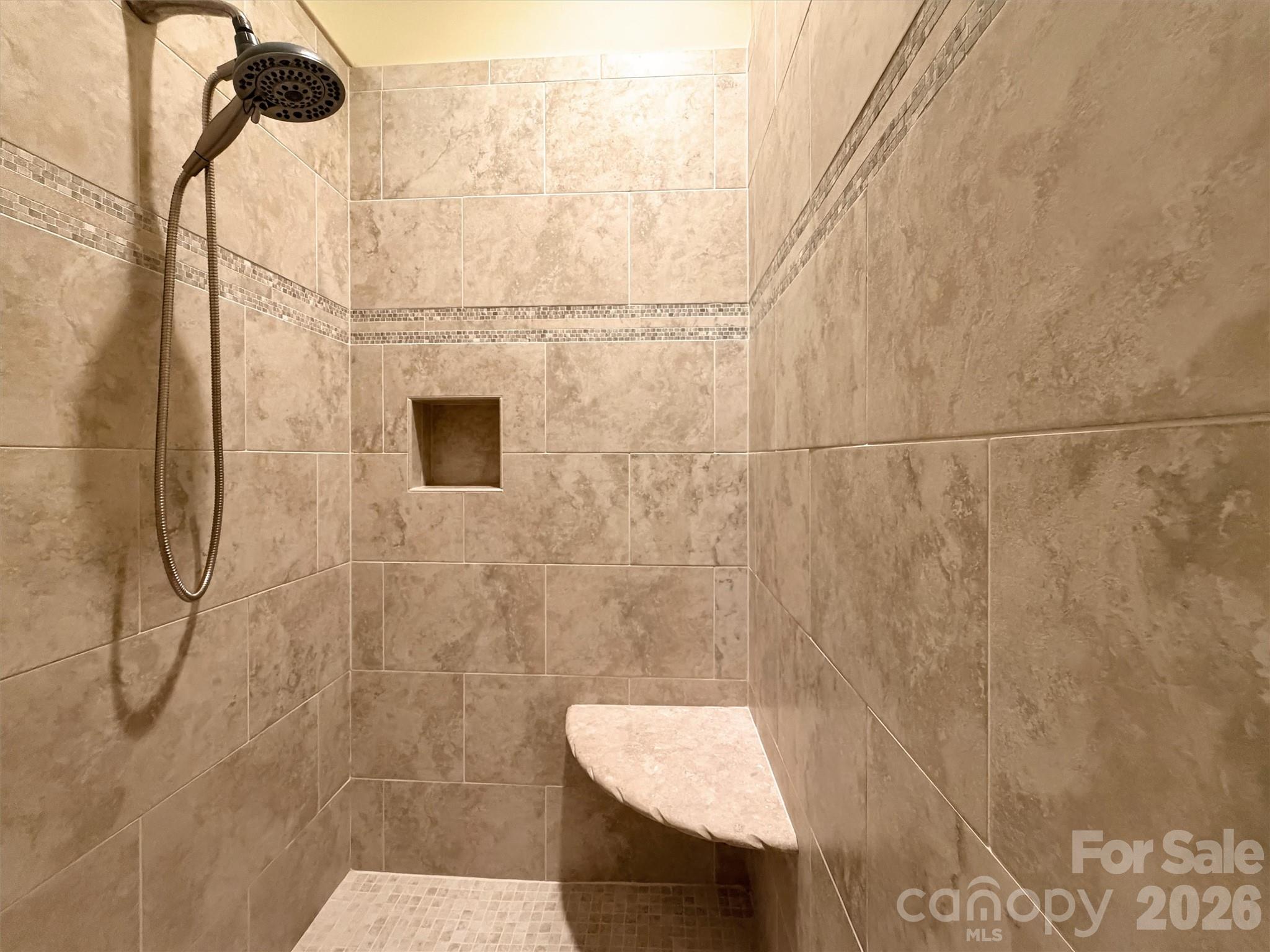 Laurel Ridge Country Club - Residential