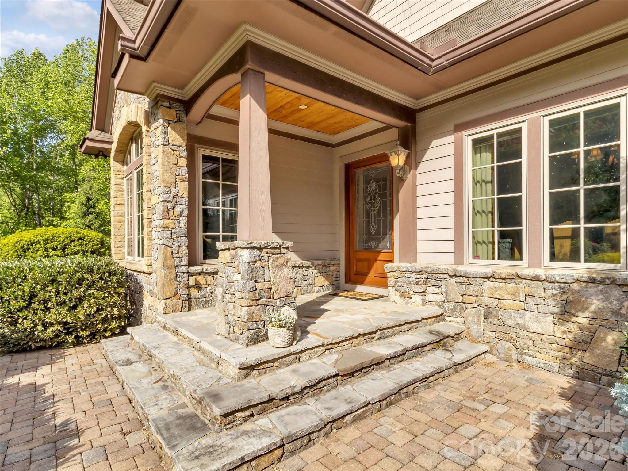 149 Cardinal Lane